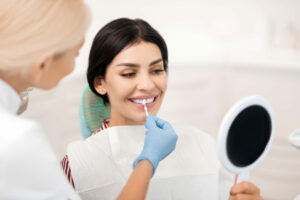 ¿Un blanqueamiento dental tiene efectos secundarios?