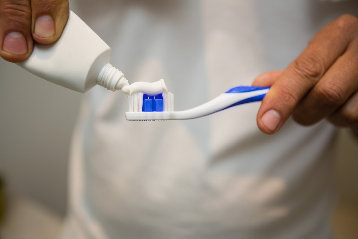 Qué debes tener en cuenta para elegir la pasta de dientes correcta