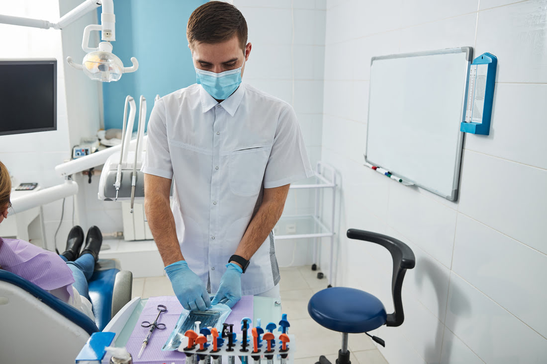 Todo sobre la resina dental usos y materiales